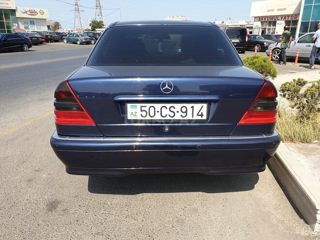 Mercedes C 240 1999, 293,000 km - 2.4 l - Sumqayıt