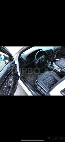 BMW 523 1999, 230,000 km - 2.5 l - Bakı