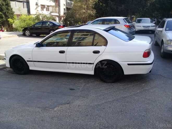 BMW 523 1999, 230,000 km - 2.5 l - Bakı