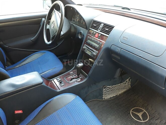Mercedes C 200 1999, 301,000 km - 2.0 l - Bakı