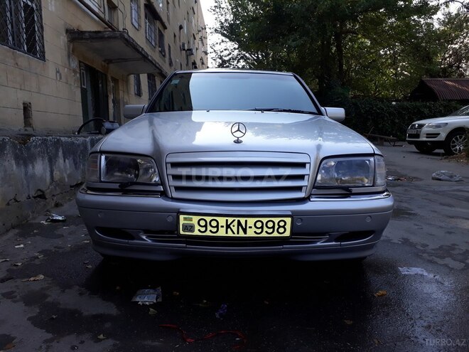 Mercedes C 200 1999, 301,000 km - 2.0 l - Bakı