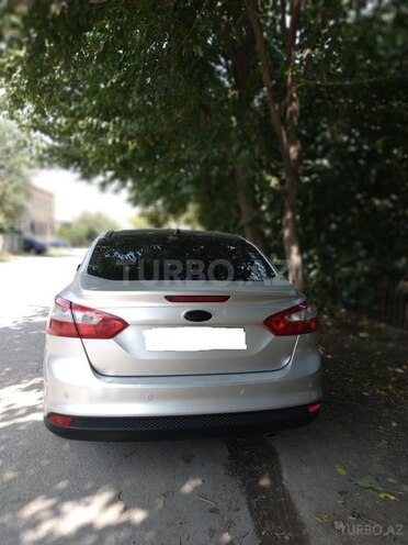 Ford Focus 2013, 90,000 km - 1.6 л - Gəncə