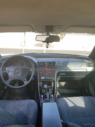 Mercedes C 200 1995, 446,000 km - 2.0 л - Bakı