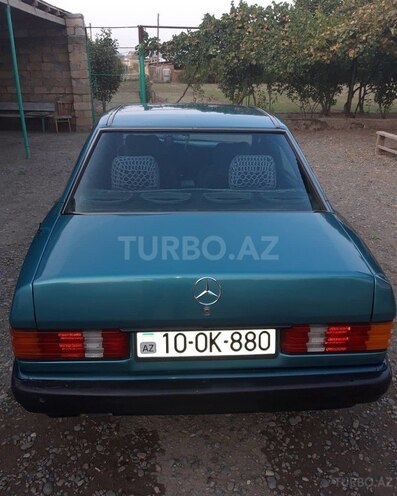 Mercedes 190 1990, 250,000 km - 2.0 l - Yevlax