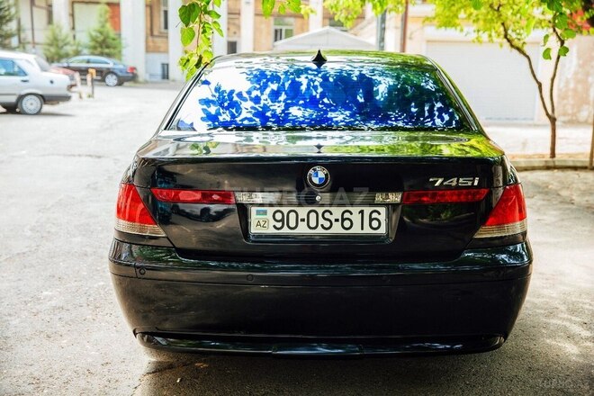 BMW 745 2004, 271,013 km - 4.4 l - Bakı
