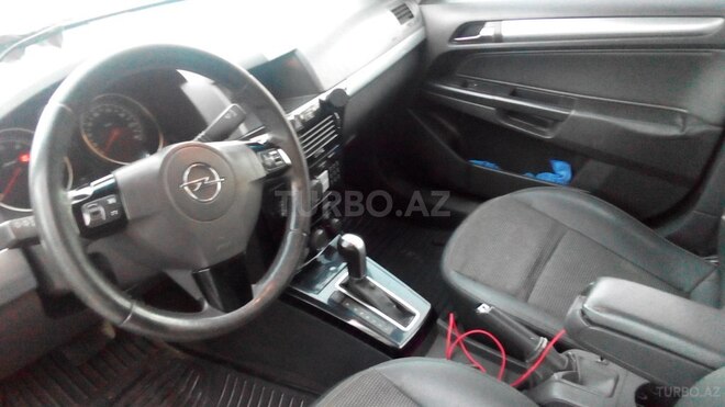 Opel Astra 2007, 245,000 km - 1.8 л - Bakı