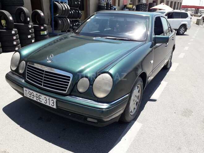 Mercedes E 240 1998, 223,000 km - 0.2 l - Bakı