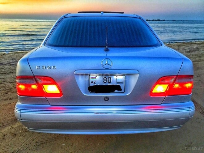 Mercedes E 320 2000, 380,000 km - 3.2 l - Bakı