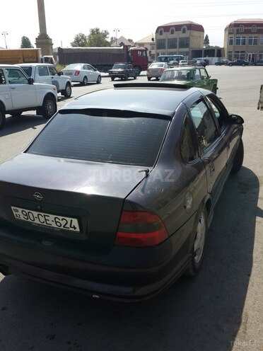 Opel Vectra 1996, 241,540 km - 2.0 л - Gəncə