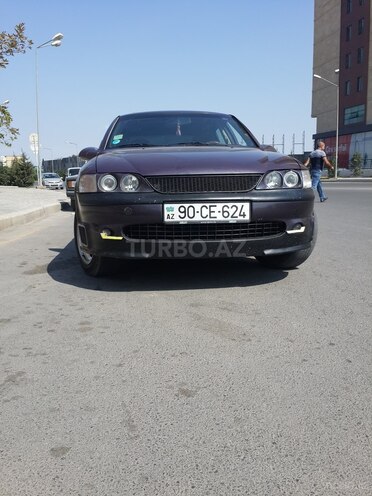 Opel Vectra 1996, 241,540 km - 2.0 л - Gəncə