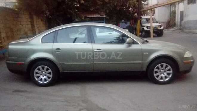 Volkswagen Passat 2002, 235,000 km - 2.8 l - Bakı
