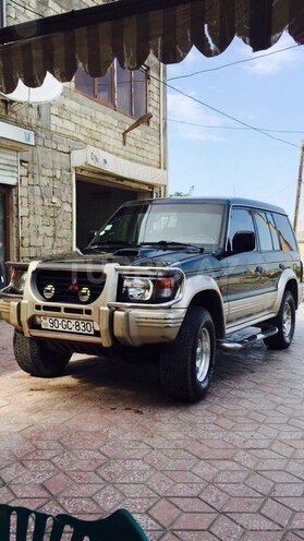 Mitsubishi Pajero 1996, 267,500 km - 2.8 l - Bakı