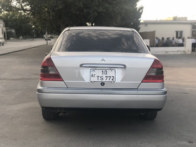 Mercedes C 220 1995, 420,000 km - 2.2 л - Bakı