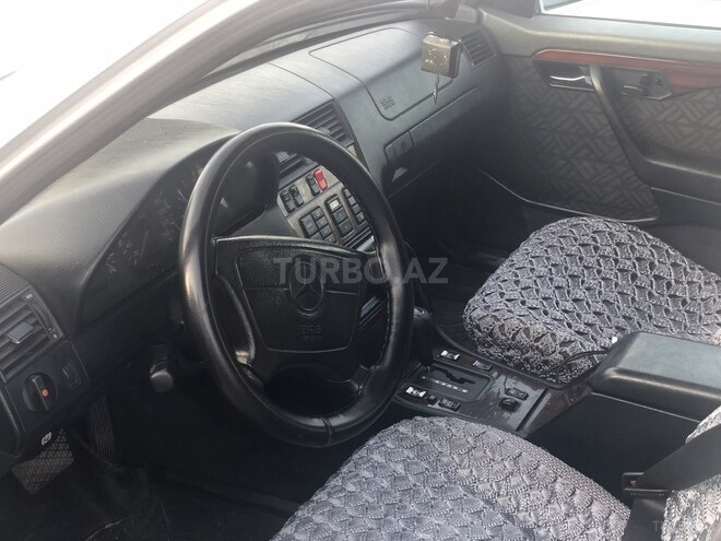 Mercedes C 220 1995, 420,000 km - 2.2 л - Bakı