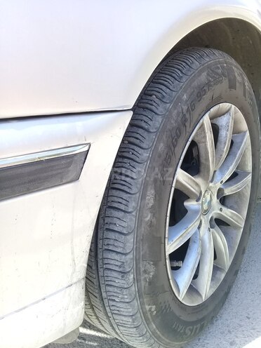 BMW 523 1997, 277,000 km - 2.5 л - Bakı