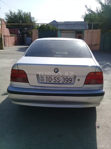 BMW 523 1997, 277,000 km - 2.5 л - Bakı