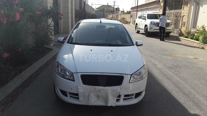 Iran Khodro Runna 2015, 172,000 km - 1.6 l - Bakı