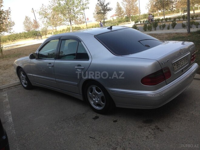 Mercedes E 240 2002, 217,500 km - 2.6 l - Xırdalan
