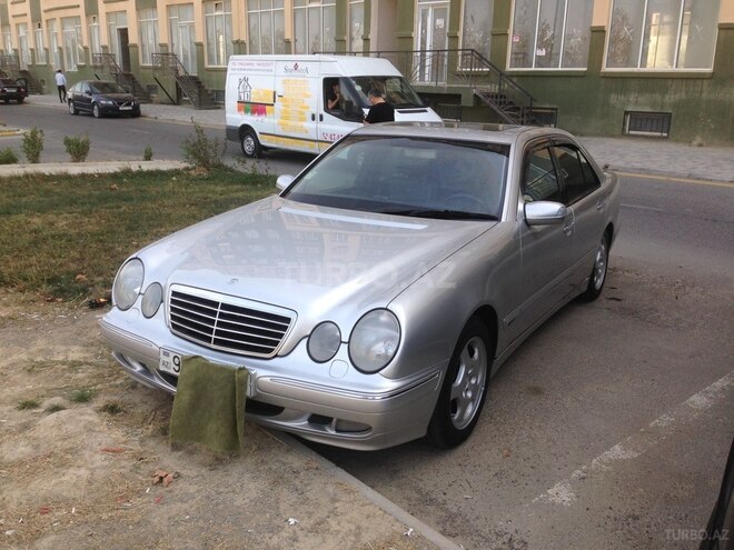 Mercedes E 240 2002, 217,500 km - 2.6 l - Xırdalan