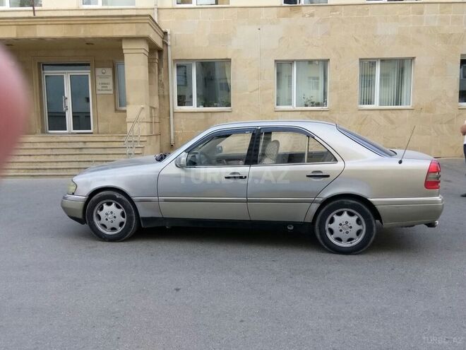 Mercedes C 180 1994, 325,632 km - 1.8 l - Bakı