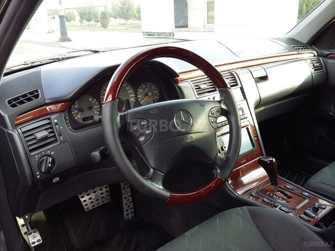Mercedes E 280 2000, 300,000 km - 2.8 l - Bakı
