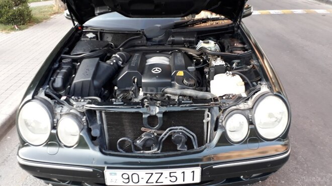 Mercedes E 280 2000, 300,000 km - 2.8 l - Bakı