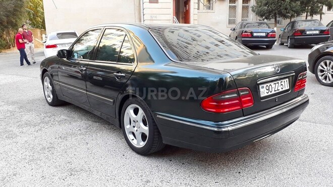 Mercedes E 280 2000, 300,000 km - 2.8 l - Bakı