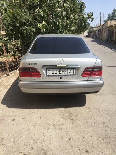 Mercedes E 280 1998, 274,000 km - 2.8 l - Bakı