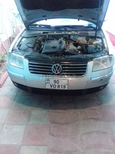 Volkswagen Passat 2004, 188,000 km - 1.8 л - Bakı