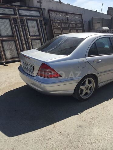 Mercedes C 240 2001, 295,000 km - 2.6 л - Bakı
