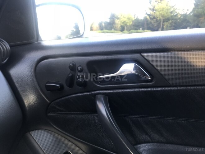Mercedes C 240 2001, 295,000 km - 2.6 л - Bakı