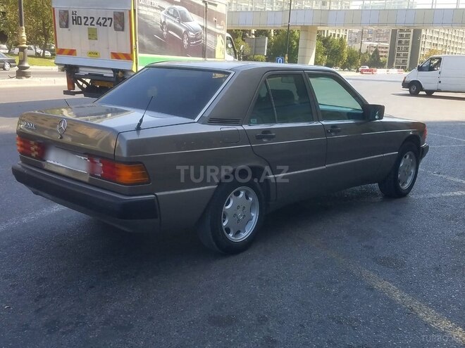 Mercedes 190 1990, 410,000 km - 2.0 l - Bakı