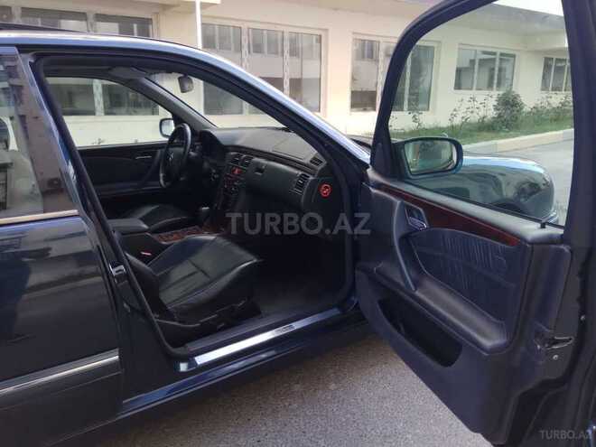 Mercedes E 240 2000, 289,000 km - 2.4 l - Xırdalan