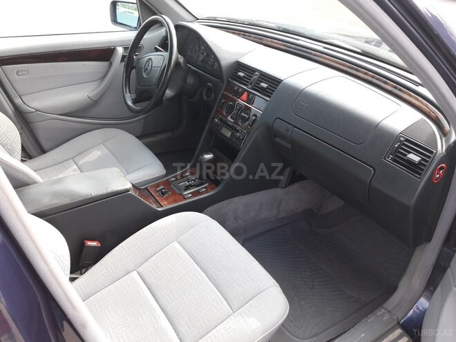 Mercedes C 200 1997, 224,549 km - 2.0 л - Sumqayıt