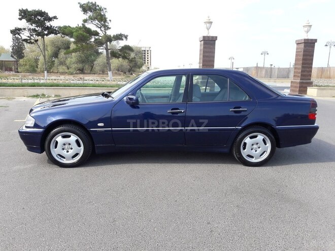 Mercedes C 200 1997, 224,549 km - 2.0 л - Sumqayıt