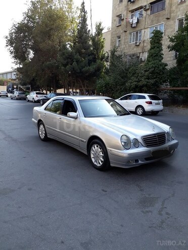 Mercedes E 270 2000, 230,400 km - 2.7 l - Bakı