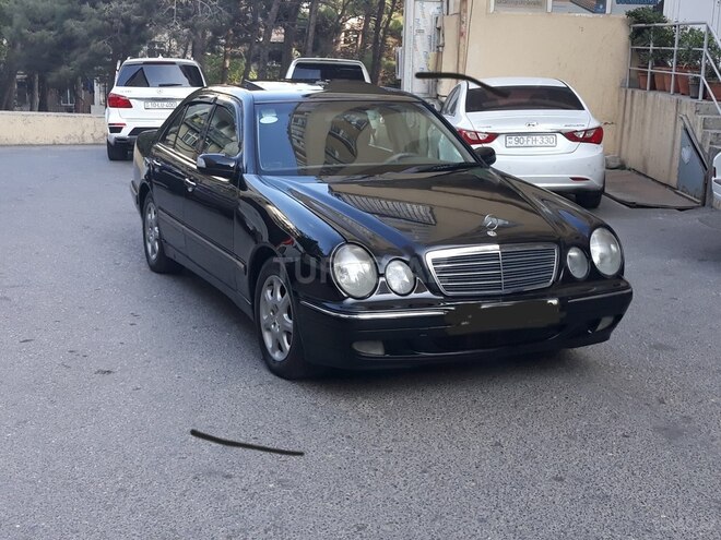 Mercedes E 320 2001, 289,463 km - 3.2 l - Bakı