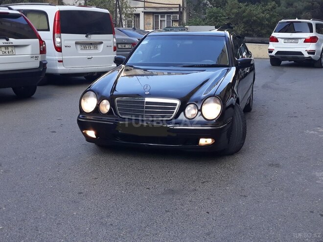 Mercedes E 320 2001, 289,463 km - 3.2 l - Bakı