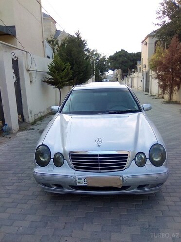 Mercedes E 220 2000, 231,226 km - 2.2 l - Bakı