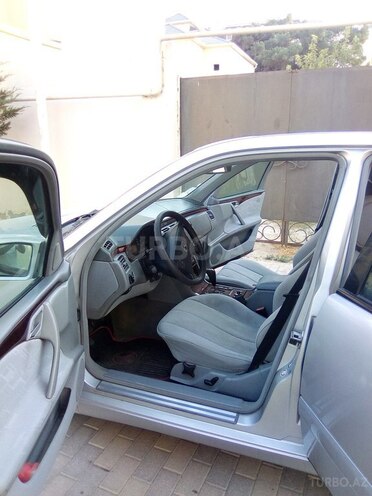 Mercedes E 220 2000, 231,226 km - 2.2 l - Bakı
