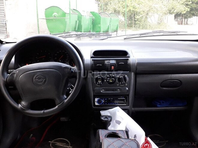 Opel Vita 1997, 256,000 km - 1.4 l - Bakı