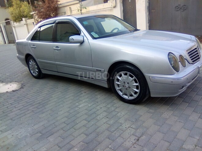 Mercedes E 220 2000, 231,226 km - 2.2 l - Bakı