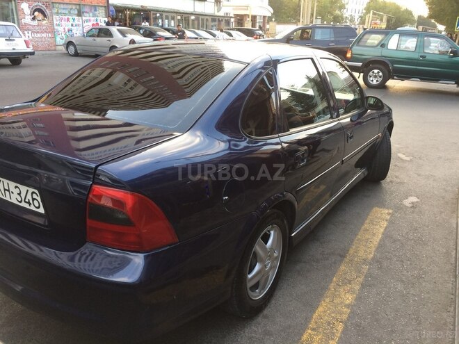 Opel Vectra 1999, 320,000 km - 1.6 l - Bakı