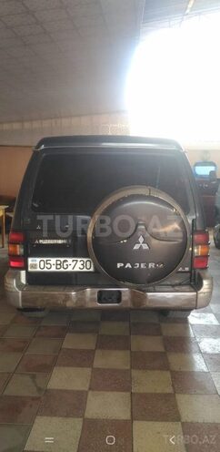 Mitsubishi Pajero 1993, 438,090 km - 2.5 l - Qazax