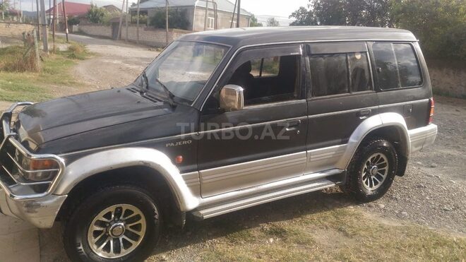 Mitsubishi Pajero 1993, 438,090 km - 2.5 l - Qazax