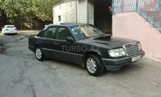 Mercedes E 230 1989, 240,000 km - 2.3 l - Bakı