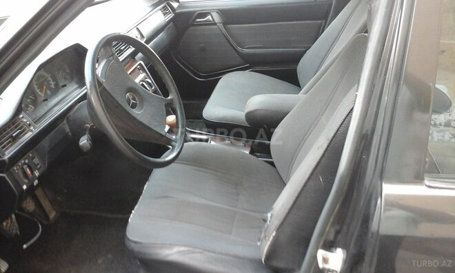 Mercedes E 230 1989, 240,000 km - 2.3 l - Bakı