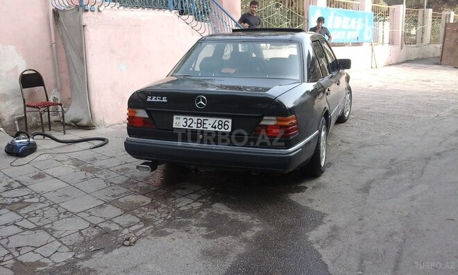Mercedes E 230 1989, 240,000 km - 2.3 l - Bakı