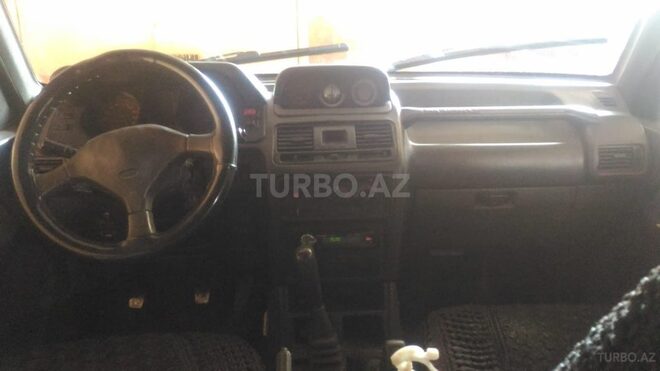 Mitsubishi Pajero 1993, 438,090 km - 2.5 l - Qazax