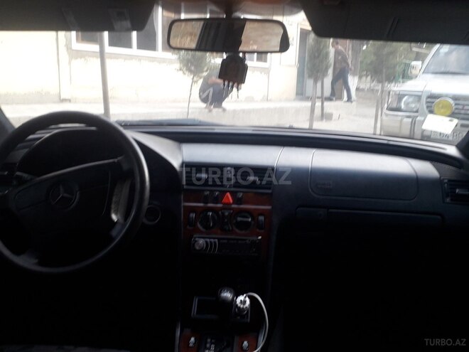 Mercedes C 200 1998, 216,000 km - 2.0 l - Sumqayıt